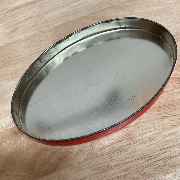 Mickey and Minnie Mouse Musical Serenade Vintage Oval Tin Box - Picture 10 of 13